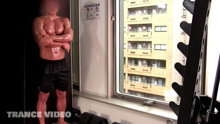 Japanese muscular man has a super fun solo - Wanke Video